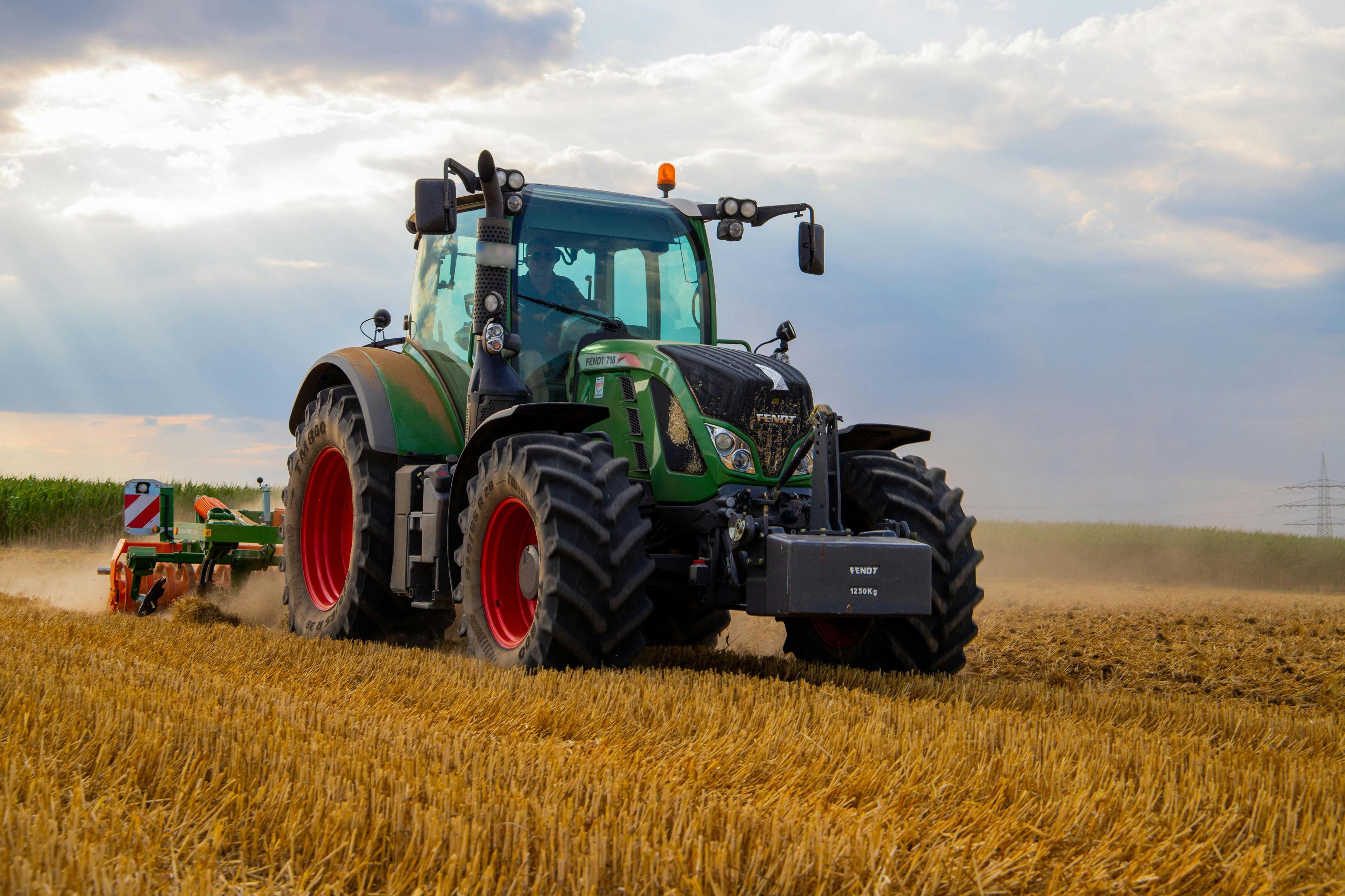 Fendt tractor working in the field